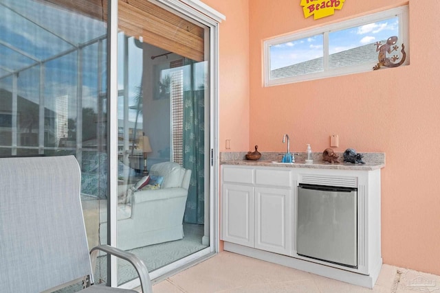 1129 Seabreeze Ln, Gulf Breeze, FL 32563 - bathroom featuring a sink