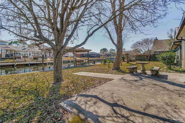 view of property's community featuring a water view