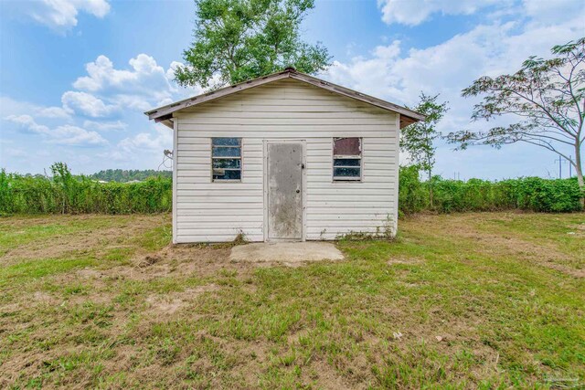 2511 Green Village Rd, Walnut Hill, FL 32568 - view of outbuilding featuring an outdoor structure