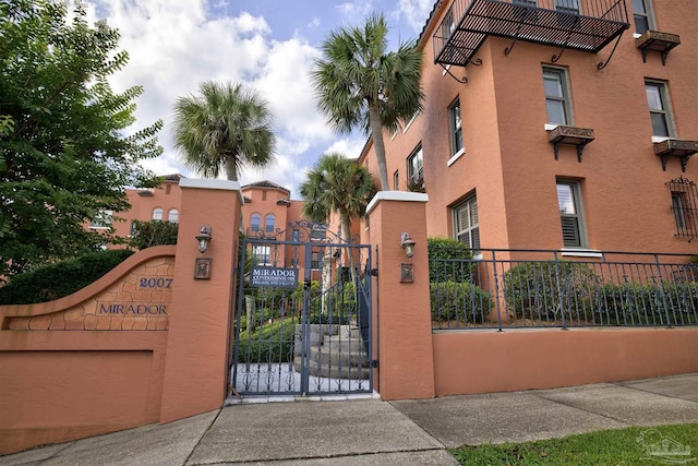 2007 E Gadsden St Unit 102, Pensacola, FL 32501 - view of gate