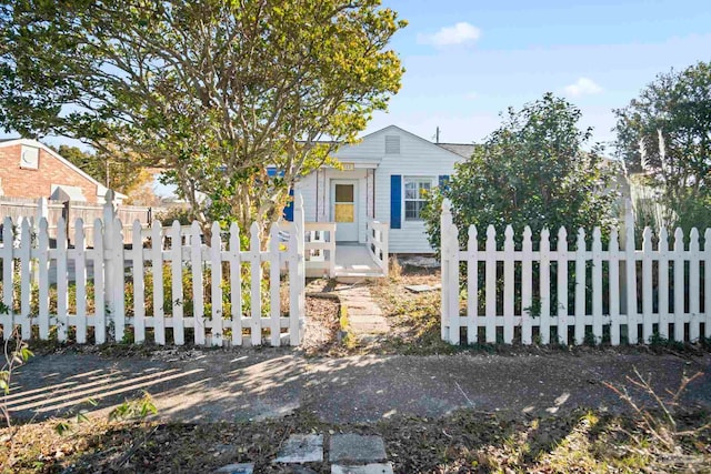 view of front of property