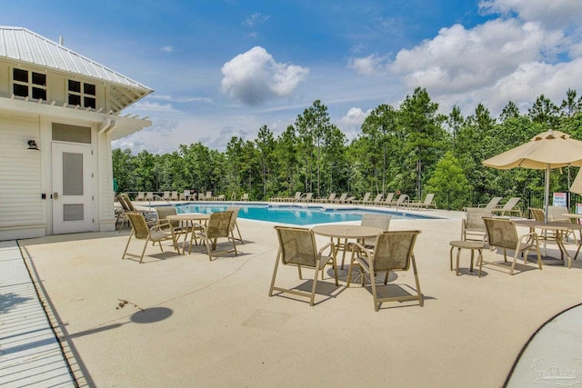 3488 Fallschase Blvd, Pensacola, FL 32526 - community pool with a patio area