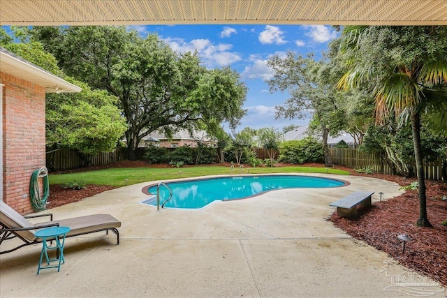 2520 Abbie Elizabeth Ct, Gulf Breeze, FL 32563 - view of pool with a fenced backyard and a patio area