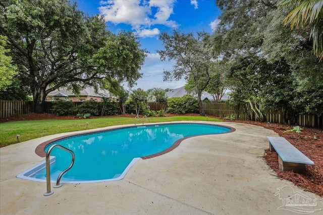 2520 Abbie Elizabeth Ct, Gulf Breeze, FL 32563 - view of swimming pool featuring a fenced backyard and a patio area