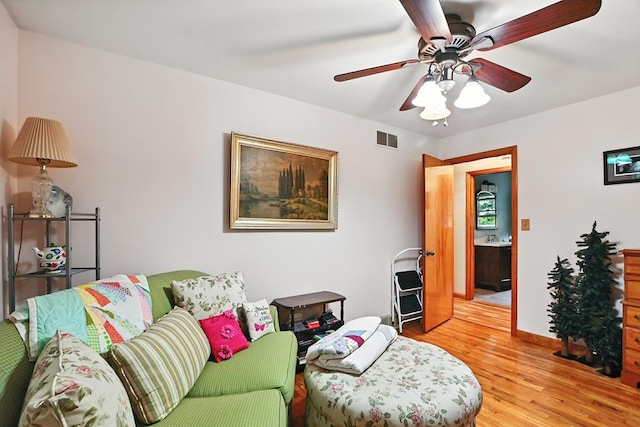 155 W Smiley Ave, Shelby, OH 44875 - living room featuring light wood finished floors and ceiling fan