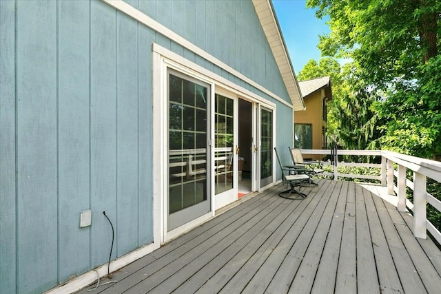 415 Lakeshore Rd, Ashland, OH 44805 - view of wooden terrace