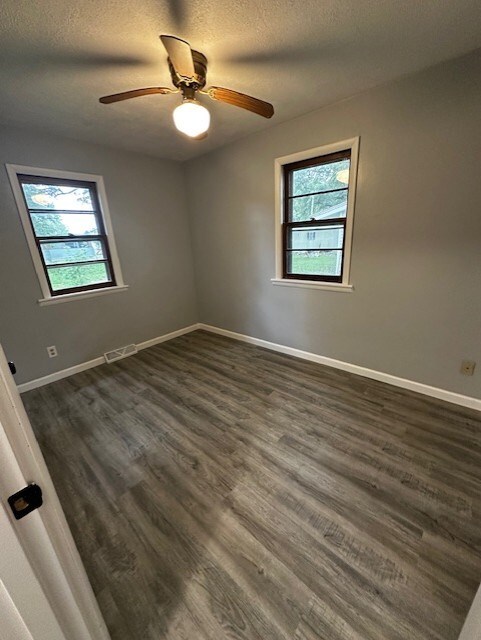 405 Hensley Ave, Galion, OH 44833 - photo 9