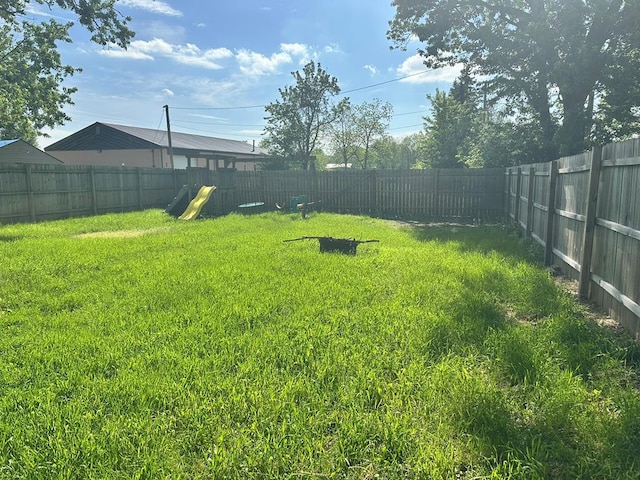 318 S Washington St, Galion, OH 44833 - view of yard with a playground