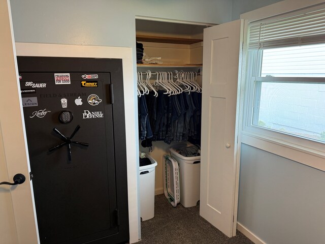1421 Cullen Ave, Bucyrus, OH 44820 - view of closet