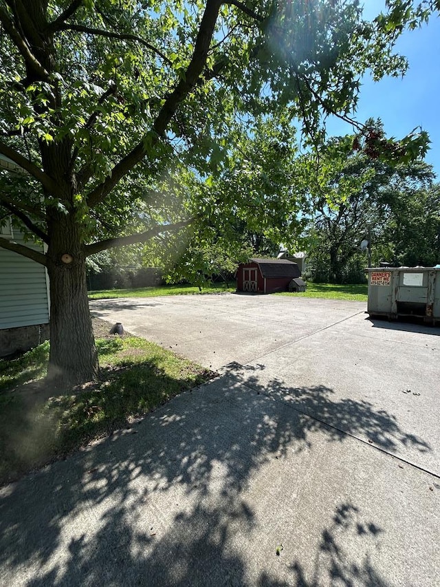 1221 N Sandusky Ave, Bucyrus, OH 44820 - view of concrete surface