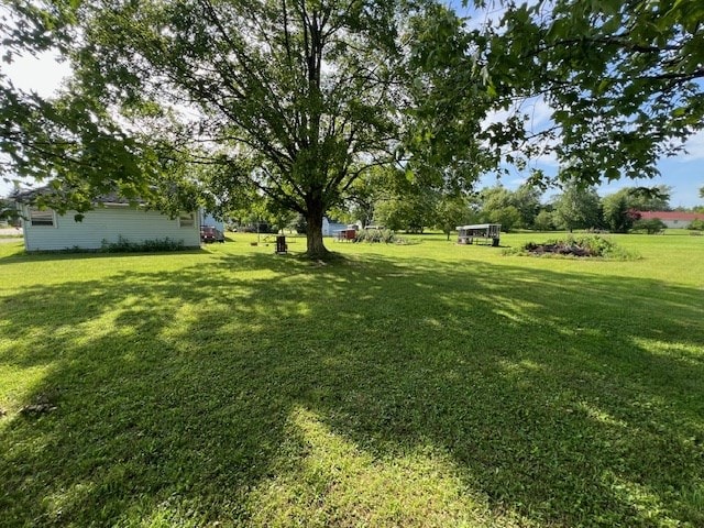 2415 State Route 96, Ashland, OH 44805 - view of grassy yard