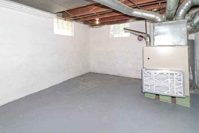1008 Burger Ave, Mansfield, OH 44906 - basement featuring heating unit