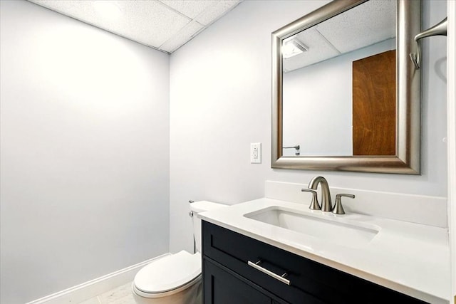 1645 Spring Village Ln, Mansfield, OH 44906 - bathroom featuring a drop ceiling and vanity