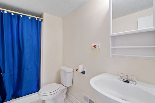 4299 County Road 20, Mount Gilead, OH 43338 - full bathroom featuring a textured ceiling and a shower with curtain