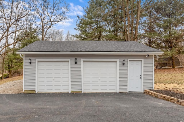 view of detached garage