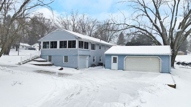 view of front of home