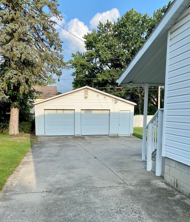 1027 Rogers St, Bucyrus, OH 44820 - photo 3