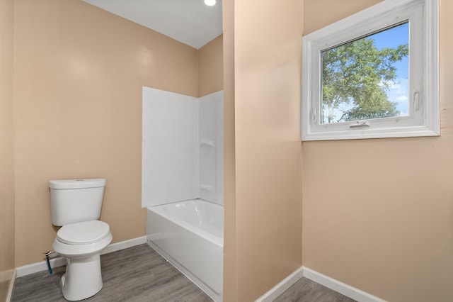 131 Sturges Ave, Mansfield, OH 44903 - full bathroom with wood finished floors and shower / bathtub combination