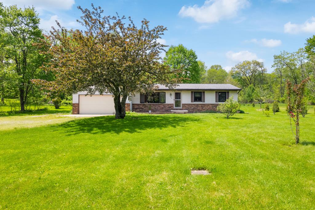 424 Day Rd, Mansfield, OH 44903 - photo 1