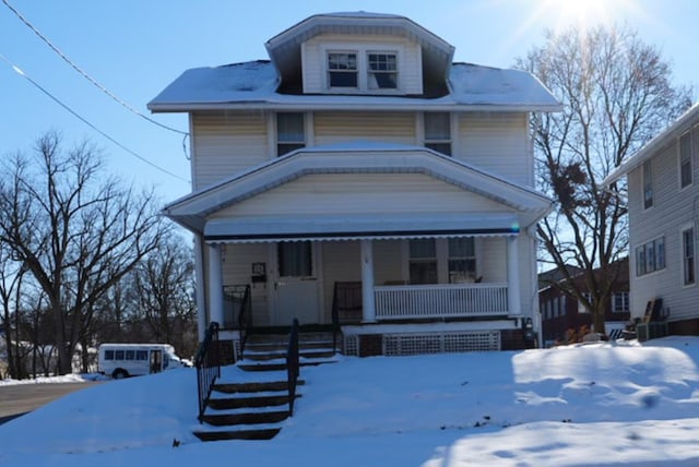 view of front of house featuring covered porch