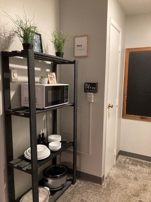 room details featuring baseboards