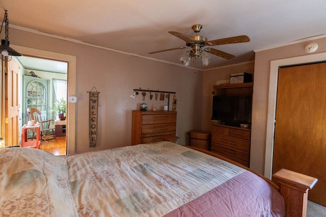 780 Pulver List Rd, Mansfield, OH 44905 - bedroom with crown molding and ceiling fan