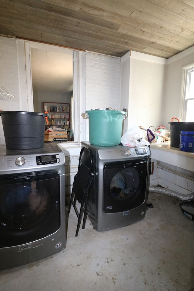 11914 State Route 269, Bellevue, OH 44811 - laundry area featuring wooden ceiling and washer and dryer