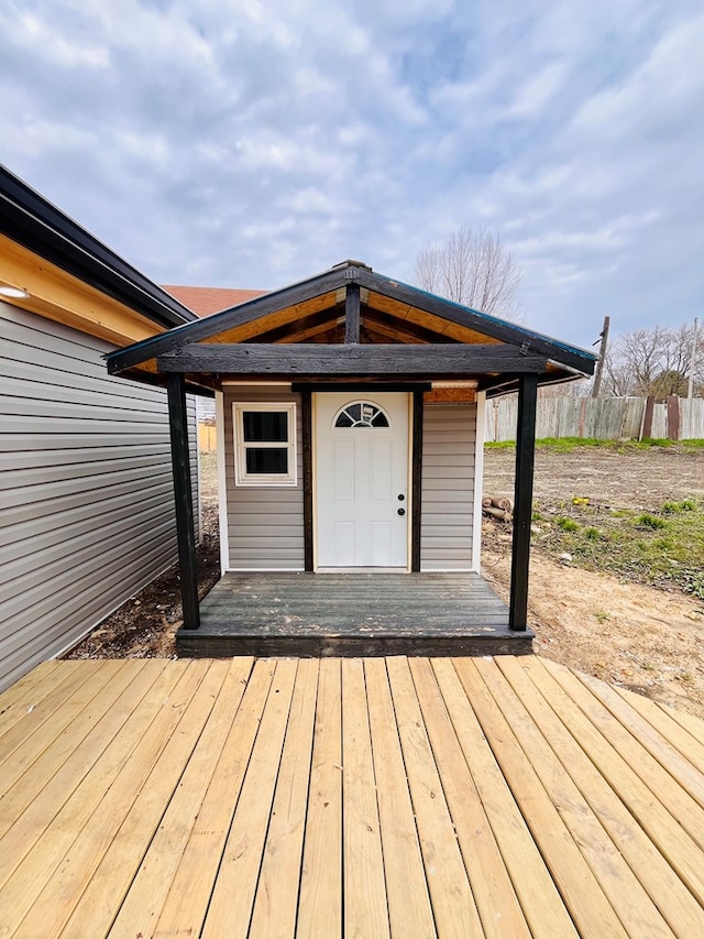 328 Newman St, Mansfield, OH 44902 - wooden deck featuring an outdoor structure