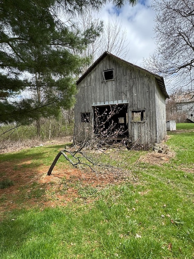 796 US Highway 224, Willard, OH 44890 - view of barn