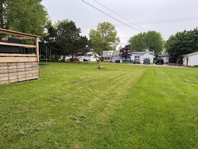 950 Woodbine St, Willard, OH 44890 - view of grassy yard