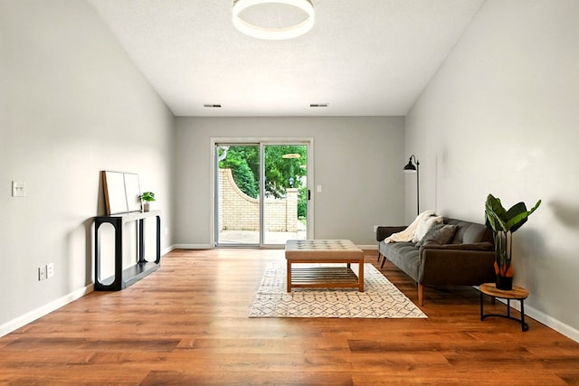 1696 Riva Rdg, Mansfield, OH 44904 - living area with wood finished floors and baseboards