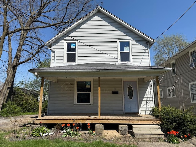 view of front of property featuring a porch