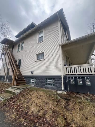 379 S Main St, Mansfield, OH 44902 - view of property exterior with stairway