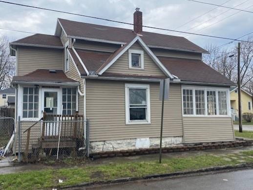645 Wilson Ave, Marion, OH 43302 - view of home's exterior featuring a chimney