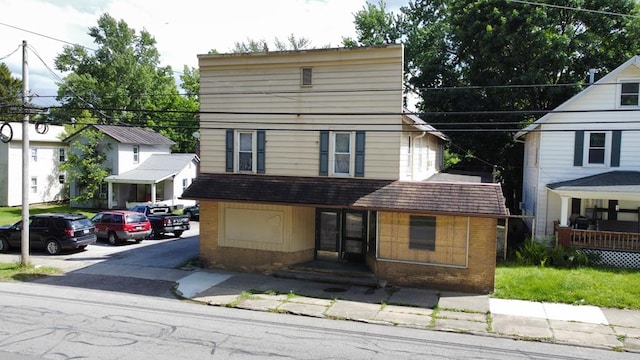 817 E Bowman St, Wooster, OH 44691 - view of front facade with brick siding