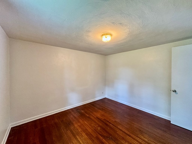 184 Mason St, Mansfield, OH 44902 - unfurnished room with wood finished floors