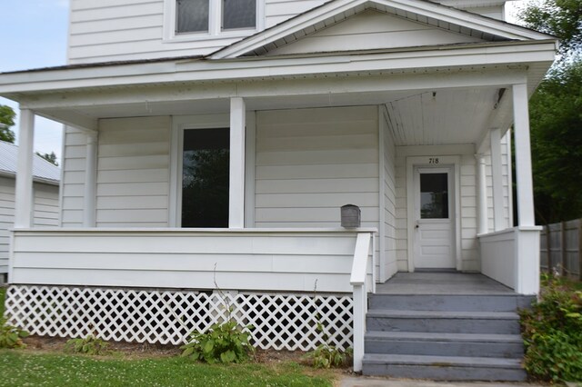 718 E Main St, Crestline, OH 44827 - photo 26