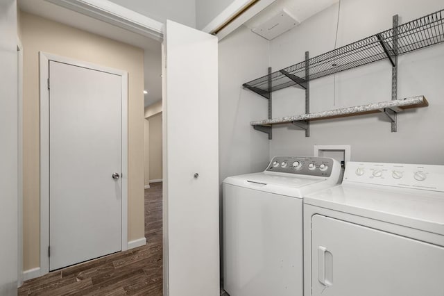 828 Longmeadow Ln, Findlay, OH 45840 - laundry room with washer and clothes dryer, dark wood-style flooring, and baseboards
