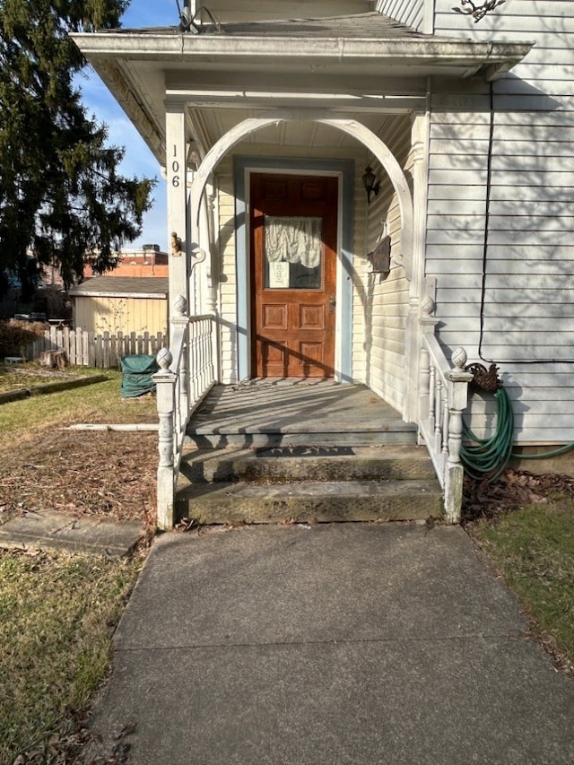 view of property entrance