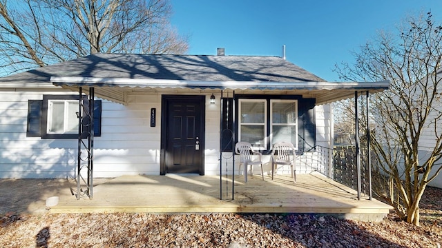 view of front of house with a porch