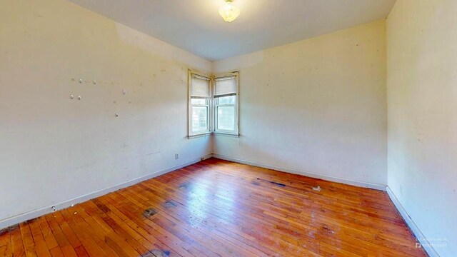 729 Keen Ave, Ashland, OH 44805 - unfurnished room featuring wood-type flooring and baseboards