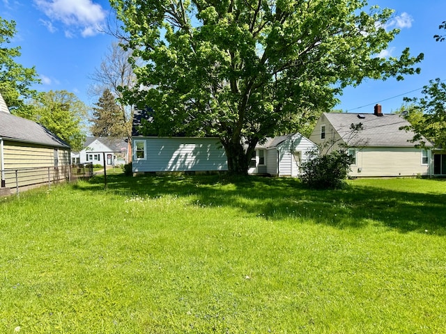 729 Keen Ave, Ashland, OH 44805 - view of green lawn