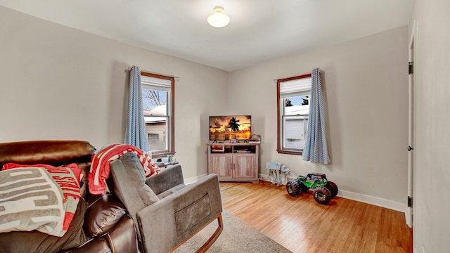 living area with light wood-type flooring