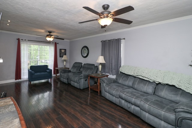 431 Overlook Rd, Mansfield, OH 44903 - living area featuring a ceiling fan, wood finished floors, and ornamental molding