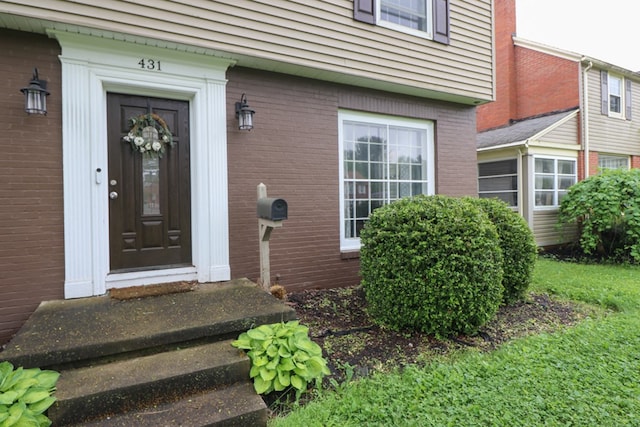 431 Overlook Rd, Mansfield, OH 44903 - view of exterior entry with brick siding