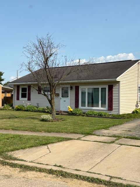623 Garnet Ct, Bucyrus, OH 44820 - photo 1