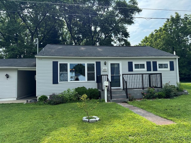 227 S Jefferson St, Loudonville, OH 44842 - view of front of home with a front yard