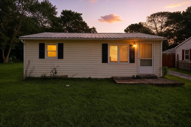 1074 Seminole Ave, Mansfield, OH 44906 - photo 1