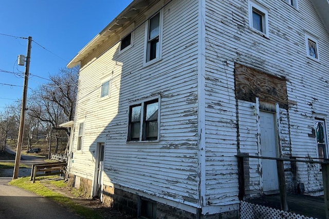 view of side of property