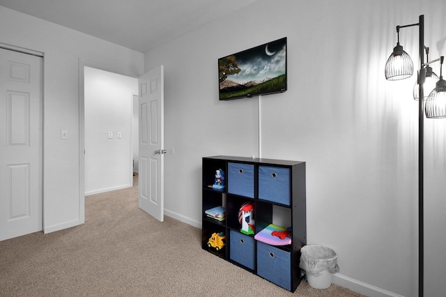 recreation room featuring carpet floors